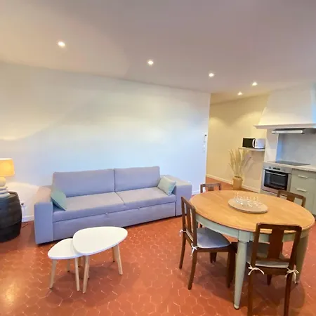 Apartment 06cf Beautiful Renovated In Old
